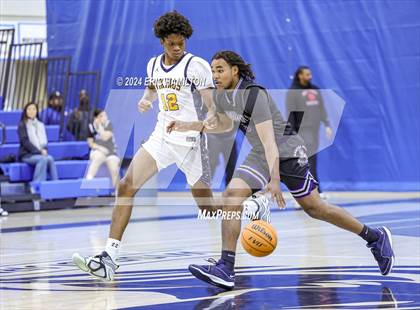 Thumbnail 1 in St. Bernard vs. Manual Arts (4th Annual Wiseburn-DaVinci Holiday Classic Tournament) photogallery.