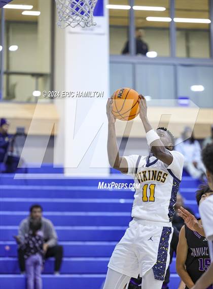 Thumbnail 2 in St. Bernard vs. Manual Arts (4th Annual Wiseburn-DaVinci Holiday Classic Tournament) photogallery.