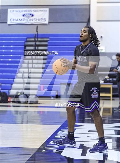 Thumbnail 2 in St. Bernard vs. Manual Arts (4th Annual Wiseburn-DaVinci Holiday Classic Tournament) photogallery.