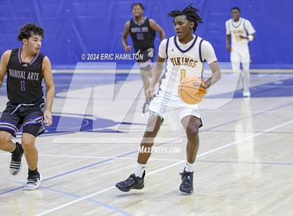 Thumbnail 2 in St. Bernard vs. Manual Arts (4th Annual Wiseburn-DaVinci Holiday Classic Tournament) photogallery.
