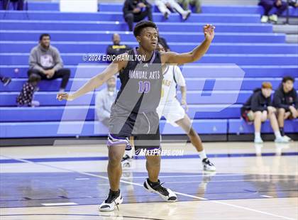 Thumbnail 2 in St. Bernard vs. Manual Arts (4th Annual Wiseburn-DaVinci Holiday Classic Tournament) photogallery.
