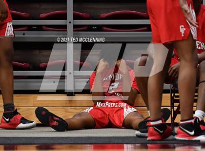 Thumbnail 2 in Farmington vs. Camden Fairview (AAA 4A State Round One) photogallery.