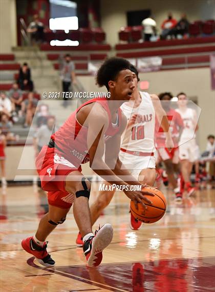 Thumbnail 2 in Farmington vs. Camden Fairview (AAA 4A State Round One) photogallery.