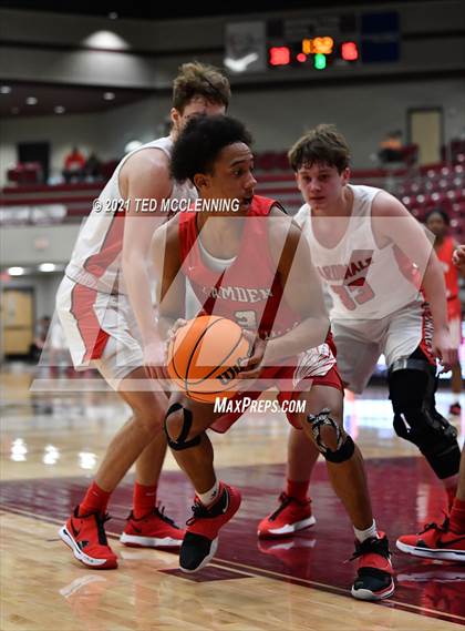 Thumbnail 3 in Farmington vs. Camden Fairview (AAA 4A State Round One) photogallery.