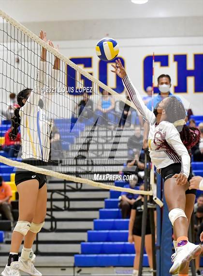 Thumbnail 1 in West Covina @ Charter Oak photogallery.