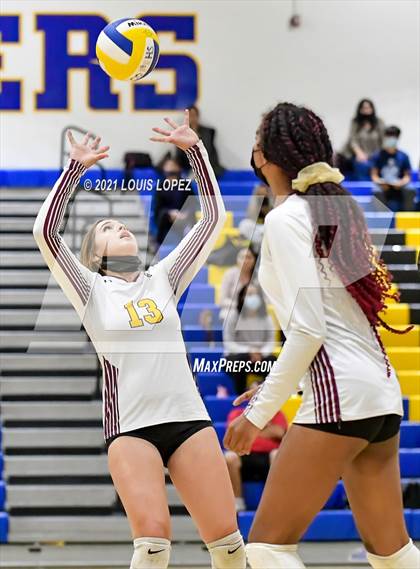 Thumbnail 1 in West Covina @ Charter Oak photogallery.