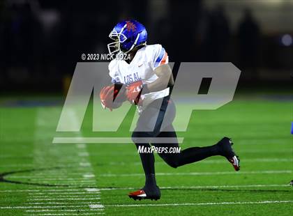 Thumbnail 1 in Los Alamitos vs. Serra (CIF SS D2 Playoffs) photogallery.
