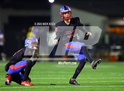 Thumbnail 3 in Los Alamitos vs. Serra (CIF SS D2 Playoffs) photogallery.