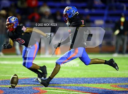 Thumbnail 3 in Los Alamitos vs. Serra (CIF SS D2 Playoffs) photogallery.