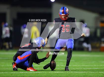 Thumbnail 2 in Los Alamitos vs. Serra (CIF SS D2 Playoffs) photogallery.