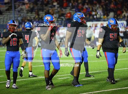 Thumbnail 1 in Los Alamitos vs. Serra (CIF SS D2 Playoffs) photogallery.