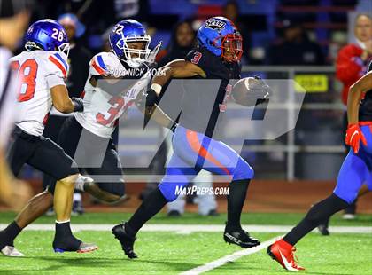 Thumbnail 1 in Los Alamitos vs. Serra (CIF SS D2 Playoffs) photogallery.