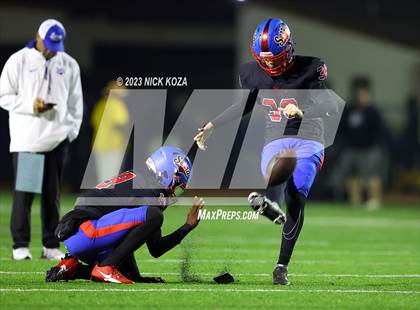Thumbnail 1 in Los Alamitos vs. Serra (CIF SS D2 Playoffs) photogallery.