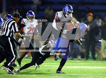 Thumbnail 3 in Los Alamitos vs. Serra (CIF SS D2 Playoffs) photogallery.