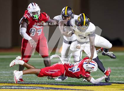 Thumbnail 3 in St. Frances Academy @ Chaminade-Madonna photogallery.