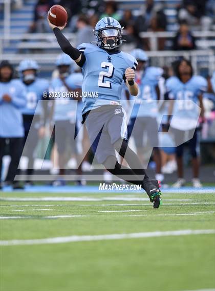 Thumbnail 1 in Chicago Mt. Carmel vs Belleville East (IHSA 8A Second Round) photogallery.