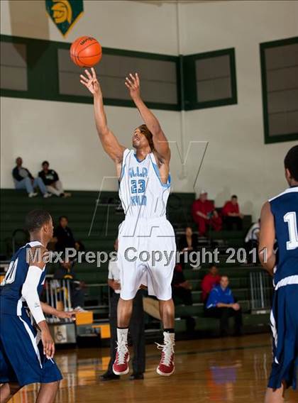 Thumbnail 1 in Skyline vs. Ranchview (CFB Invitational) photogallery.