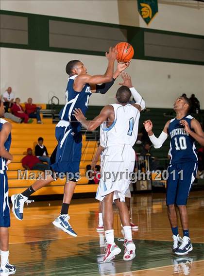 Thumbnail 2 in Skyline vs. Ranchview (CFB Invitational) photogallery.