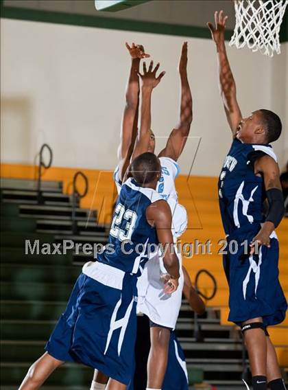 Thumbnail 2 in Skyline vs. Ranchview (CFB Invitational) photogallery.