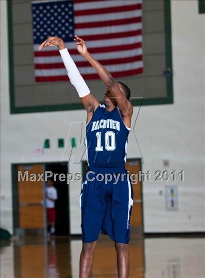 Thumbnail 3 in Skyline vs. Ranchview (CFB Invitational) photogallery.