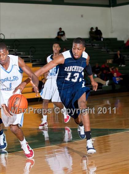 Thumbnail 2 in Skyline vs. Ranchview (CFB Invitational) photogallery.