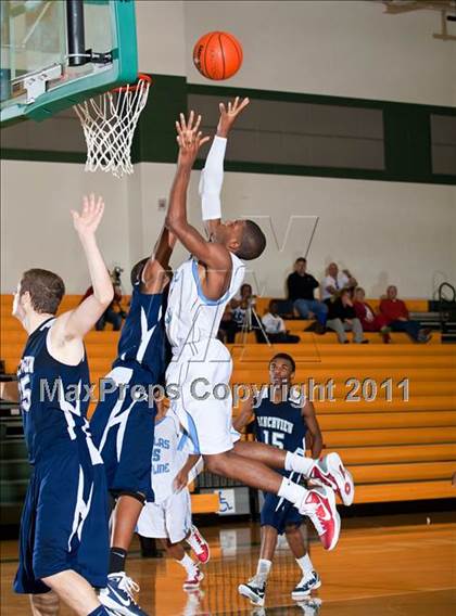 Thumbnail 3 in Skyline vs. Ranchview (CFB Invitational) photogallery.