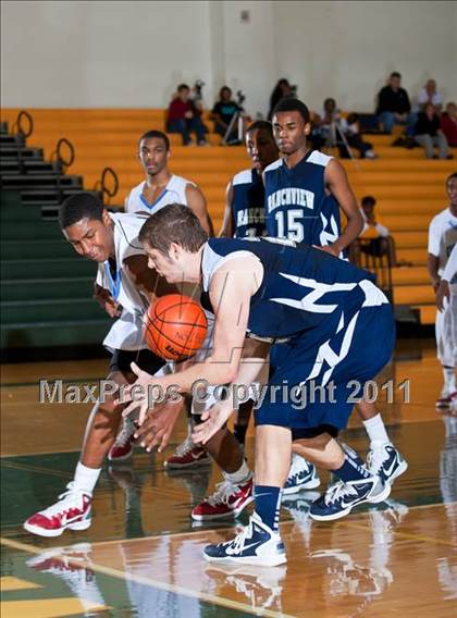 Thumbnail 2 in Skyline vs. Ranchview (CFB Invitational) photogallery.