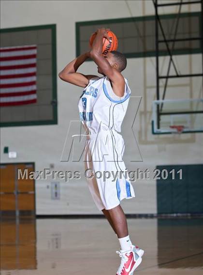Thumbnail 1 in Skyline vs. Ranchview (CFB Invitational) photogallery.