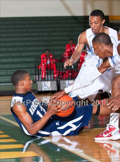 Thumbnail 2 in Skyline vs. Ranchview (CFB Invitational) photogallery.