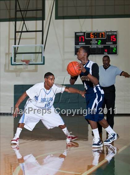 Thumbnail 1 in Skyline vs. Ranchview (CFB Invitational) photogallery.