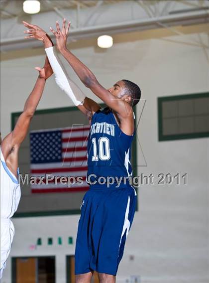 Thumbnail 3 in Skyline vs. Ranchview (CFB Invitational) photogallery.