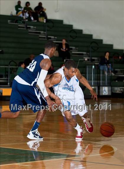 Thumbnail 1 in Skyline vs. Ranchview (CFB Invitational) photogallery.