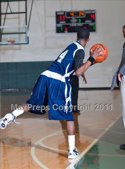 Thumbnail 3 in Skyline vs. Ranchview (CFB Invitational) photogallery.