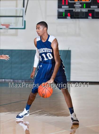 Thumbnail 2 in Skyline vs. Ranchview (CFB Invitational) photogallery.