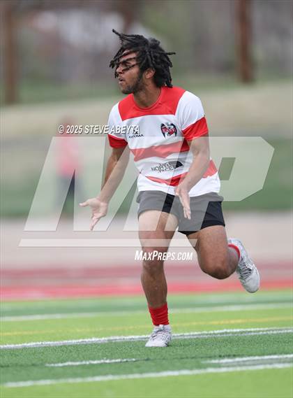 Thumbnail 1 in Denver East @ Regis Jesuit photogallery.