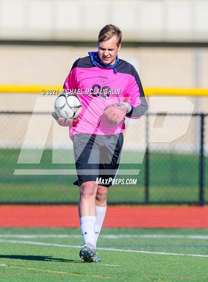 Thumbnail 3 in Massapequa vs Hicksville (Sect VIII Class AA Final) photogallery.