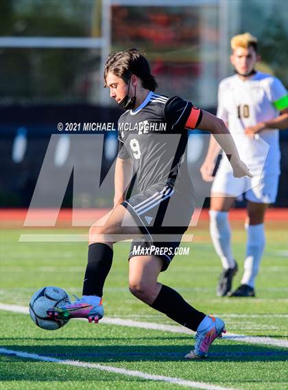 Thumbnail 3 in Massapequa vs Hicksville (Sect VIII Class AA Final) photogallery.