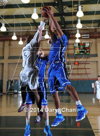 Thumbnail 2 in San Marino vs. Gabrielino (San Gabriel Tournament) photogallery.