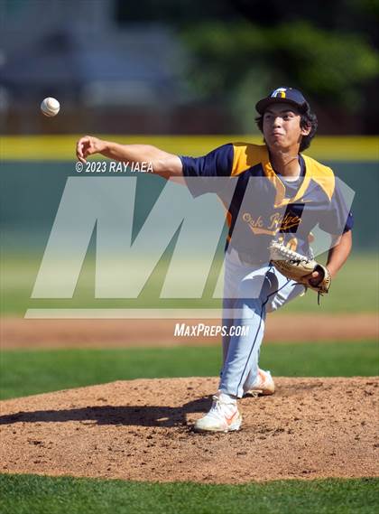 Thumbnail 2 in Franklin vs. Oak Ridge (CIF SJS D1 Playoff) photogallery.