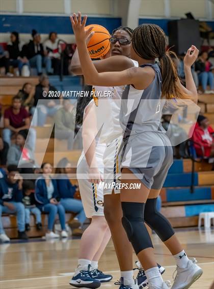 Thumbnail 3 in Trinity Christian vs. Cape Fear (MLK Dream Jam at Terry Sanford) photogallery.