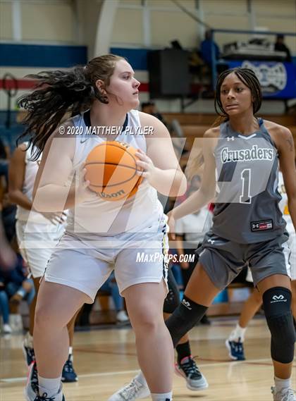 Thumbnail 1 in Trinity Christian vs. Cape Fear (MLK Dream Jam at Terry Sanford) photogallery.