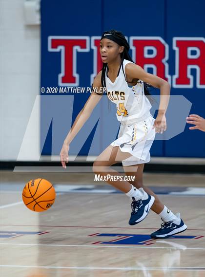 Thumbnail 1 in Trinity Christian vs. Cape Fear (MLK Dream Jam at Terry Sanford) photogallery.