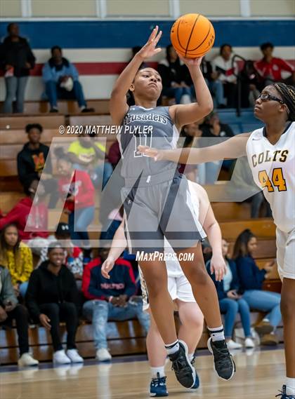 Thumbnail 1 in Trinity Christian vs. Cape Fear (MLK Dream Jam at Terry Sanford) photogallery.