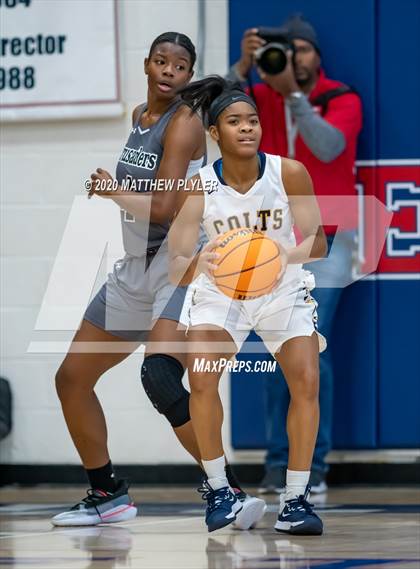 Thumbnail 2 in Trinity Christian vs. Cape Fear (MLK Dream Jam at Terry Sanford) photogallery.