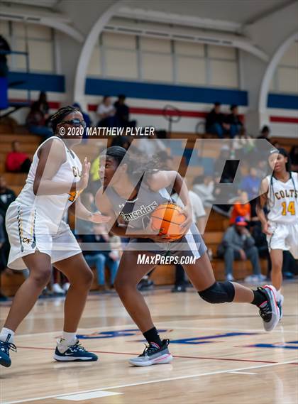Thumbnail 3 in Trinity Christian vs. Cape Fear (MLK Dream Jam at Terry Sanford) photogallery.