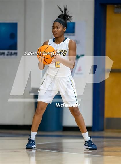 Thumbnail 1 in Trinity Christian vs. Cape Fear (MLK Dream Jam at Terry Sanford) photogallery.