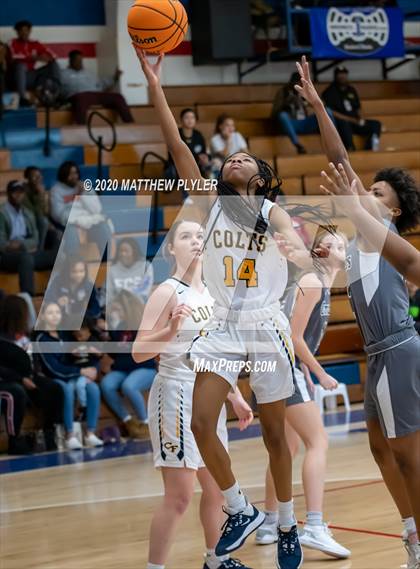 Thumbnail 1 in Trinity Christian vs. Cape Fear (MLK Dream Jam at Terry Sanford) photogallery.