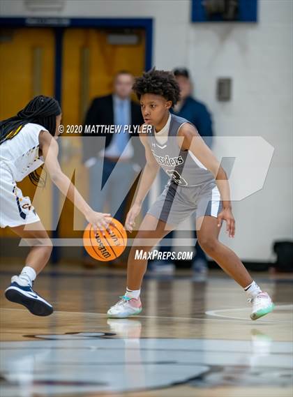 Thumbnail 1 in Trinity Christian vs. Cape Fear (MLK Dream Jam at Terry Sanford) photogallery.