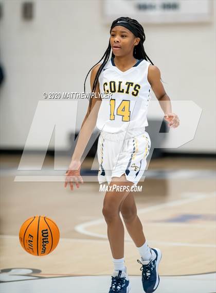 Thumbnail 2 in Trinity Christian vs. Cape Fear (MLK Dream Jam at Terry Sanford) photogallery.