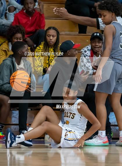 Thumbnail 1 in Trinity Christian vs. Cape Fear (MLK Dream Jam at Terry Sanford) photogallery.